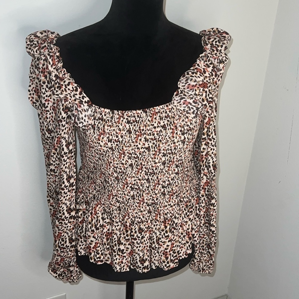 Gibson⭐️Latimer animal print brown tan hues smocked blouse long sleeves top Sz L